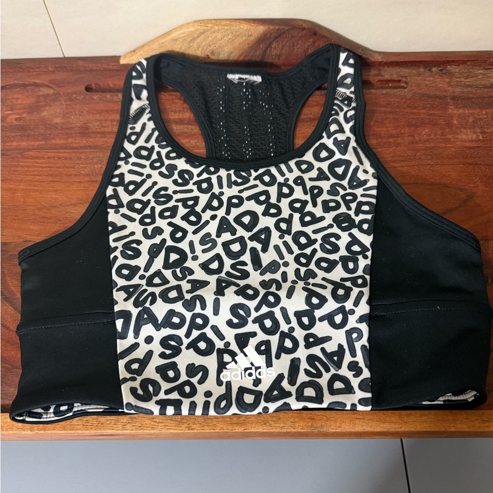 preowned adidas Woman's Farm Rio Printed Crop Top XX-Small (2XS) Black White